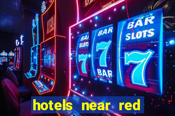 hotels near red hawk casino