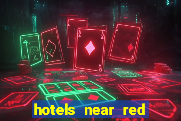 hotels near red hawk casino